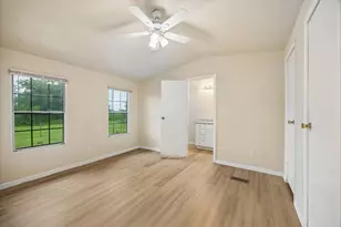 5806 S Hwy 35, Alvin, TX 77511 - Photo 18