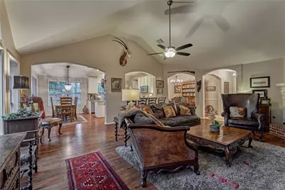 119 N Rambling Ridge Place, The Woodlands, TX 77385 - Photo 18