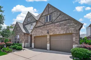 2029 Arrowood Glen Dr, Houston, TX 77077 - Photo 2