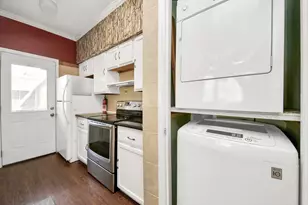 3600 Jeanetta St, Houston, TX 77063 - Photo 24