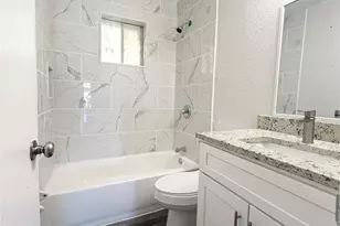 1614 Vauthier St, La Marque, TX 77568 - Photo 10