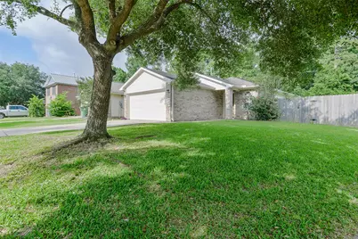 24415 Strong Pine Drive, Huffman, TX 77336 - Photo 2