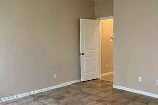 10914 Camarillo Ct, Houston, TX 77088 - Photo 8