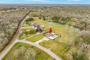 152 Lakewood Dr, Angleton, TX 77515 - Photo 36