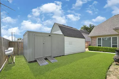 2205 W Van Trease Drive, Deer Park, TX 77536 - Photo 34