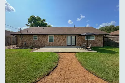 704 Briargrove Drive, Alvin, TX 77511 - Photo 22