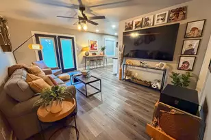 704 Briargrove Dr, Alvin, TX 77511 - Photo 6