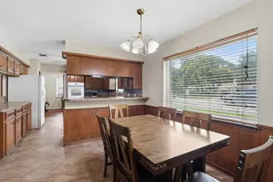 2016 Briar Ln, Richmond, TX 77469 - Photo 10