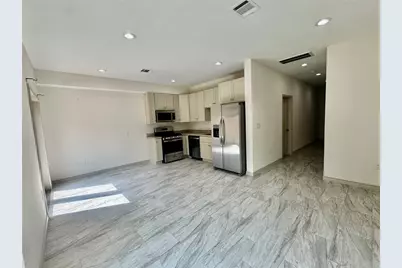 5530 Hirondel St #B, Houston, TX 77033 - Photo 6