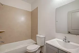 5530 Hirondel St, Houston, TX 77033 - Photo 24
