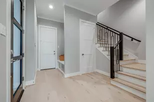 711 E 26th St, Houston, TX 77009 - Photo 6