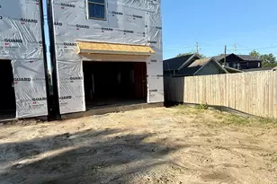 711 E 26th St, Houston, TX 77009 - Photo 4