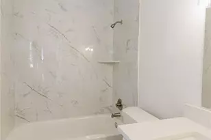 1106 Twin Falls Rd, Houston, TX 77088 - Photo 10