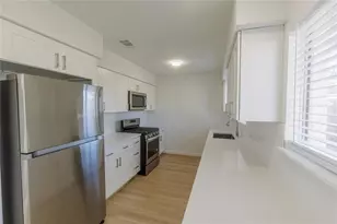 1106 Twin Falls Rd, Houston, TX 77088 - Photo 14