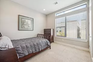 614 Thornton Rd, Houston, TX 77018 - Photo 14