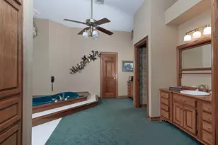 50 Watertree Dr, The Woodlands, TX 77380 - Photo 18