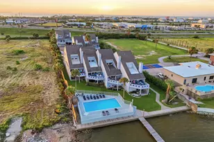 8111 Broadway St, Galveston, TX 77554 - Photo 42