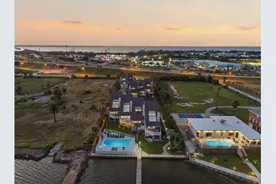 8111 Broadway Street #2, Galveston, TX 77554 - Photo 40