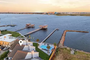 8111 Broadway St, Galveston, TX 77554 - Photo 2