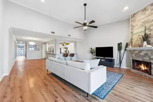8111 Broadway St, Galveston, TX 77554 - Photo 12