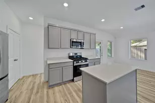 8210 Boundary Waters Dr, Porter, TX 77365 - Photo 14