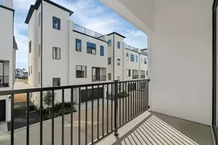 8713 Ojeman Villas Dr, Houston, TX 77055 - Photo 2