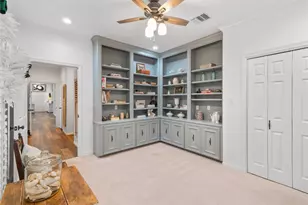 901 Longmire Rd, Conroe, TX 77304 - Photo 26