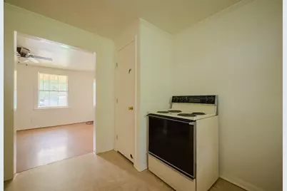 1005 Center Street, Wharton, TX 77488 - Photo 16