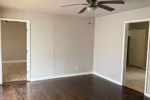 5615 Simsdale St, Houston, TX 77033 - Photo 18