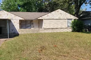 5615 Simsdale St, Houston, TX 77033 - Photo 20