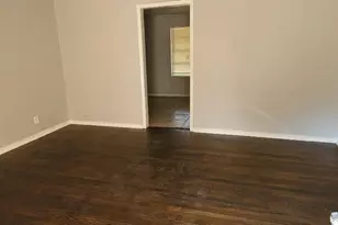 5615 Simsdale St, Houston, TX 77033 - Photo 12