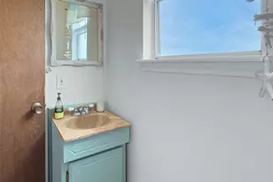 4134 Liberty Dr, Galveston, TX 77554 - Photo 16