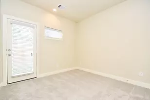 2307 Warhol Wy, Houston, TX 77091 - Photo 10