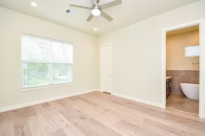2307 Warhol Way, Houston, TX 77091 - Photo 22