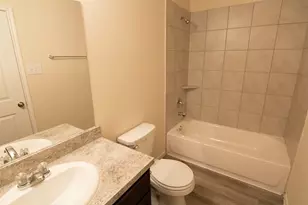 329 N Meadows Dr, Willis, TX 77378 - Photo 8