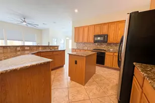 8707 Rocky Knoll Ln, Rosenberg, TX 77469 - Photo 2