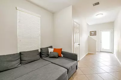 7007 Plum Creek Trail Lane, Houston, TX 77087 - Photo 12