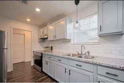 2604 Windsor Lane, Pasadena, TX 77506 - Photo 2