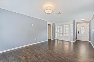 9639 Vogue Ln, Houston, TX 77080 - Photo 6
