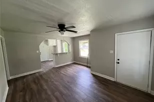 5034 Rapido Rd, Houston, TX 77033 - Photo 2