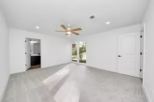 13946 Dolphin Dr, Willis, TX 77318 - Photo 32