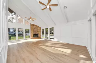 13946 Dolphin Dr, Willis, TX 77318 - Photo 10