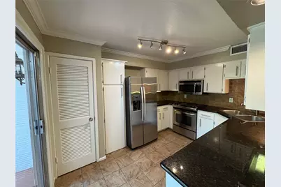 10220 Memorial Drive #L155, Houston, TX 77024 - Photo 4