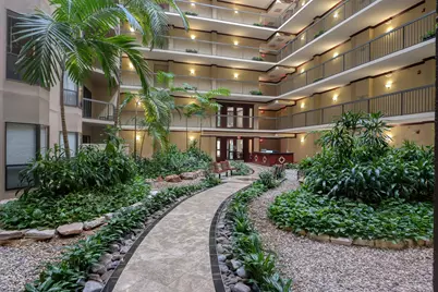 661 Bering Drive #310, Houston, TX 77057 - Photo 4