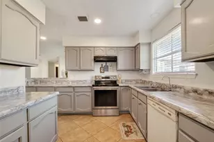 2410 Colonial Ridge Dr, Friendswood, TX 77546 - Photo 14