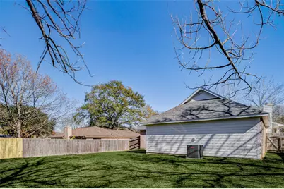 12551 Lake Conroe Hills Dr, Willis, TX 77318 - Photo 32