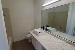 17473 Red Oak Dr, Houston, TX 77090 - Photo 18