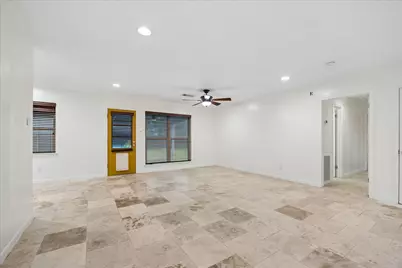 9242 Blankenship Drive, Houston, TX 77080 - Photo 10