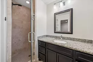 9242 Blankenship Dr, Houston, TX 77080 - Photo 16
