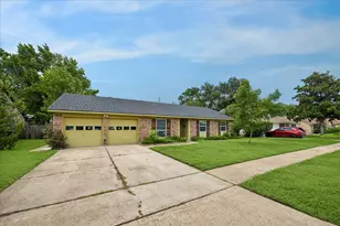 9242 Blankenship Dr, Houston, TX 77080 - Photo 6